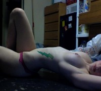 Amateur Tetona Mostrando Su Piercing (19)