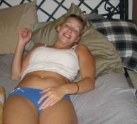 Rubia Tatuada Con Buen Trasero (21)