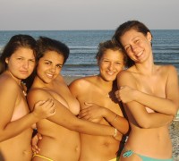 Universitarias Nudistas En La Playa (10)