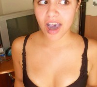 Abby Mamando Muy Feliz (24)