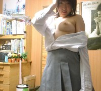 Asiatica Mostrando El Cono (31)