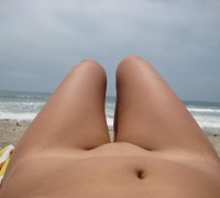 Guerita Mostrando La Concha En Playa (21)
