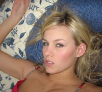 Hermosa Rubia Como Una Barbie (16)