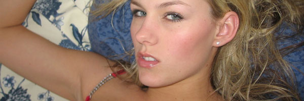 Hermosa Rubia Como Una Barbie