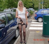 Rubia Con Aros Gigantes En La Vagina (24)
