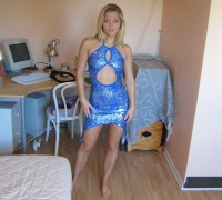 Rubia Modelando Y Mamando (50)