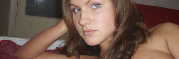 Fotos Porno De Una Jovencita De Ojos Azules