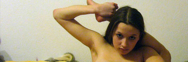Una Teen Muy Flexible