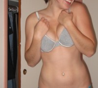 Belleza Probando Su Guardarropa (8)