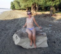 Rubia Bronceando El Cono (2)