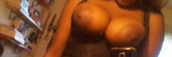 Selfie Con Una Tetona Amateur