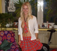 Colegiala Rusa Mostrando El Cono (16)