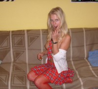 Colegiala Rusa Mostrando El Cono (25)