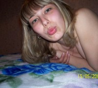 Rubia Ama De Casa Comiendo Helado Y Polla (97)