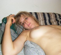 Rubia Hermosa Modelando Cogiendo Y Mamando (43)