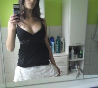 Linda Delgada Tetona En Auto Fotos  (20)