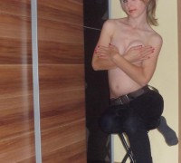 Jovencita Rubia Mostrando Lo Guarra Que Es (151)