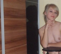 Jovencita Rubia Mostrando Lo Guarra Que Es (163)