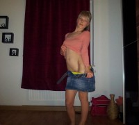 Jovencita Rubia Mostrando Lo Guarra Que Es (309)