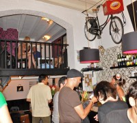 Dos Chicas Desnudas En Plena Calle (124)