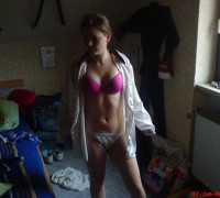 Bella Jovencita Luciendo Sus Atributos (13)