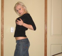 Hermosa Rubia Con Hermoso Cono (30)