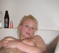Hermosa Rubia Con Hermoso Cono (62)