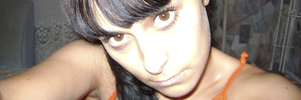 Morocha Delgada De Lindos Ojos Marrones