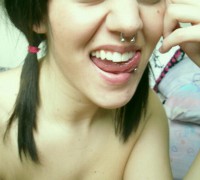 Morocha Sexy Con Muchos Piercing (72)
