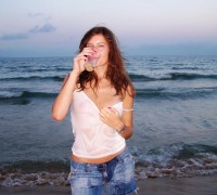 Francesa Caliente Posando En Malla (9)