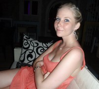 La Linda Rubia Que Tambien Mostrar Sus Tetas (4)