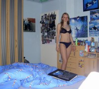 Rubia De Largas Piernas Se Abre El Culo (10)