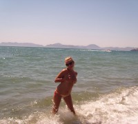 Preciosa Rubia De Topless En La Playa (3)