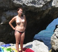 Uruguaya Mostrando Tetas En La Playa (4)