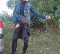 Puta Casera De Ojos Azules Tragando Polla (18)