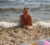 Turista Sueca En Tetas En La Playa (12)