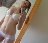 La Rusa Ksenija Chupando Una Verga (1)