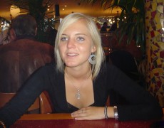 Porno con hermosa rubia amateur (3)