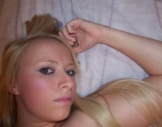 Culona rubia hace porno para el novio (19)
