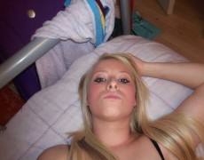 Culona rubia hace porno para el novio (28)