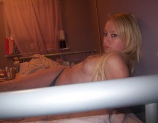 Culona rubia hace porno para el novio (41)
