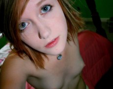 Linda geek desnuda (18)