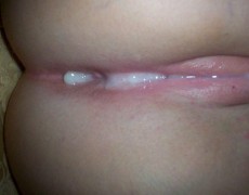 Madura tetona con la lechita en la cara (166)