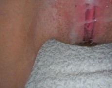 Madura tetona con la lechita en la cara (222)