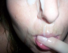 Madura tetona con la lechita en la cara (71)