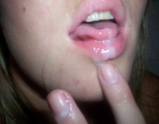 Madura tetona con la lechita en la cara (73)