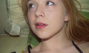Rubia 18 anos desnuda