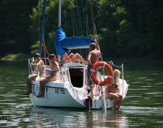 Velero nudista (101)