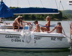 Velero nudista (11)