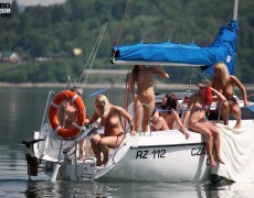 Velero nudista (166)